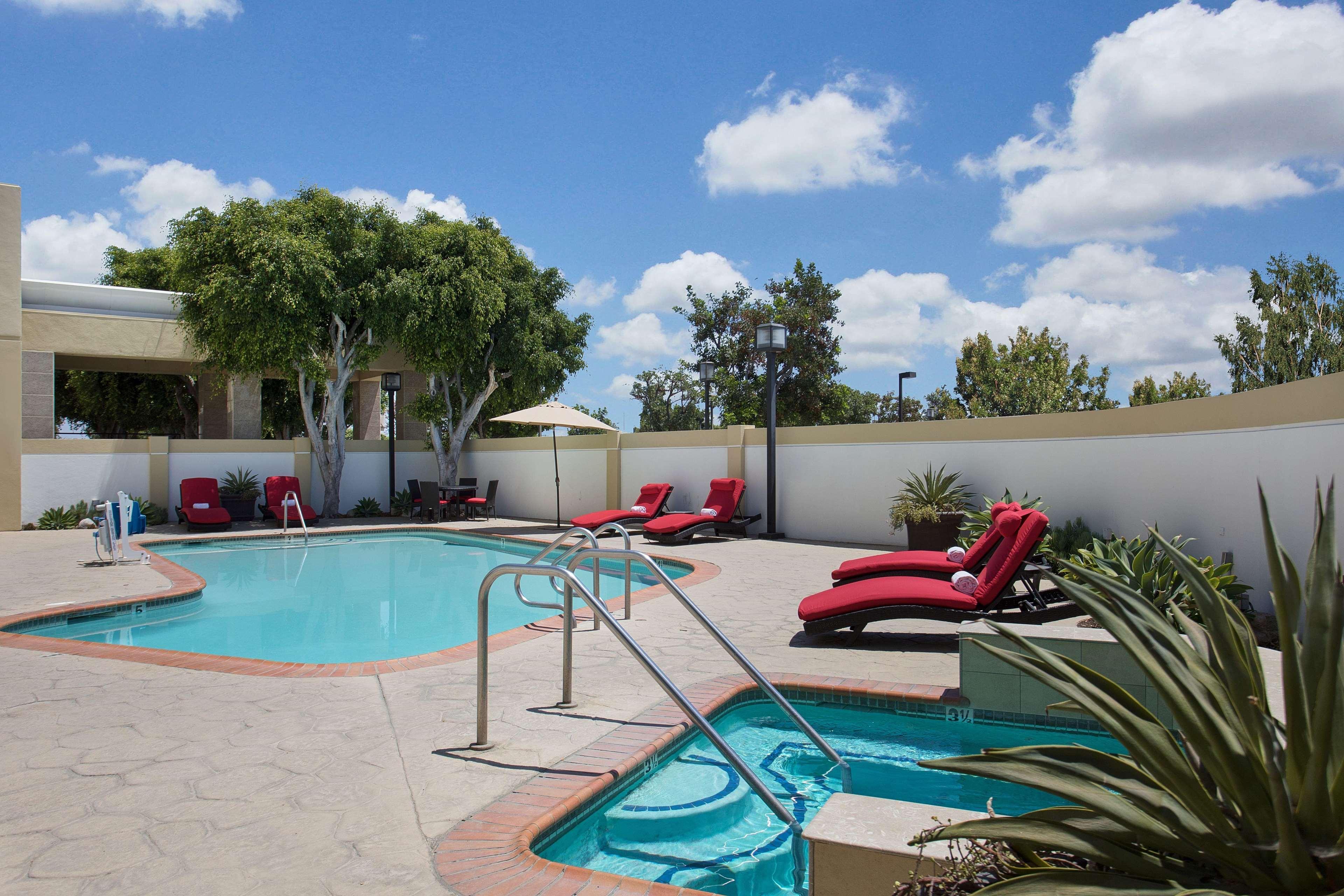 Doubletree By Hilton Los Angeles Norwalk Exterior foto