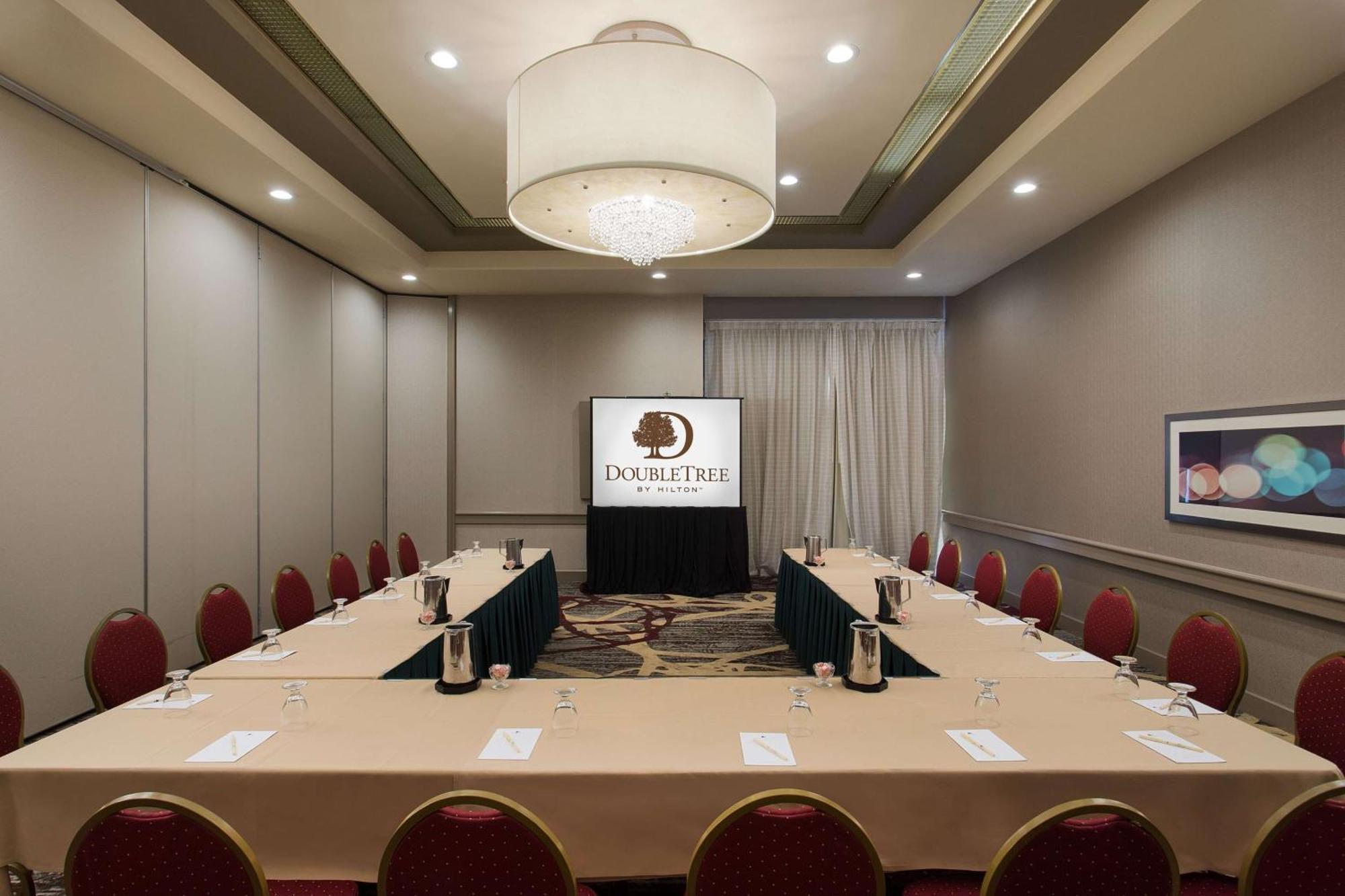 Doubletree By Hilton Los Angeles Norwalk Exterior foto